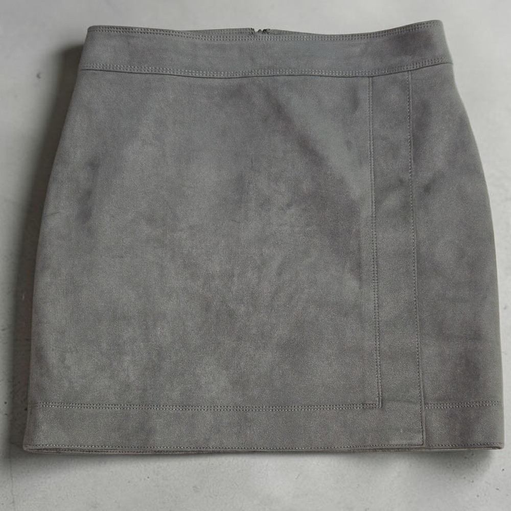 White‎ House Black Market Grey Faux Suede Mini Skirt Size 6 A-Line Career Casual